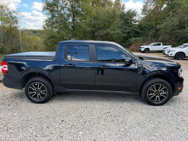 Used 2023 Ford Maverick Lariat w/ Lariat Luxury Package FWD image 2