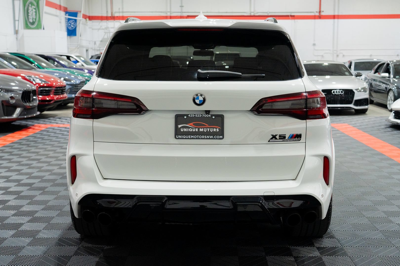 Used 2021 BMW X5 M w/ Competition Package AWD/4WD image 5