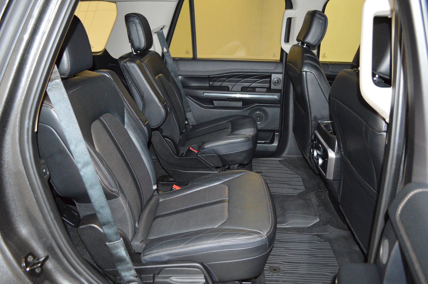 Used 2019 Ford Expedition Platinum AWD/4WD image 12