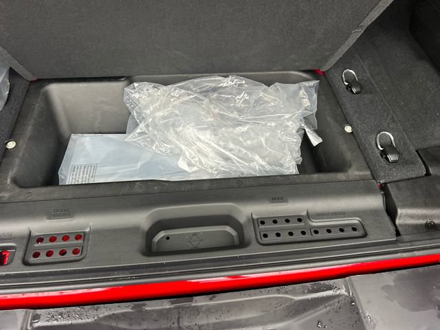 Used 2025 Jeep Wrangler Sahara 4xe image 51