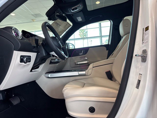 New 2026 Mercedes-Benz GLB 250 4MATIC image 19