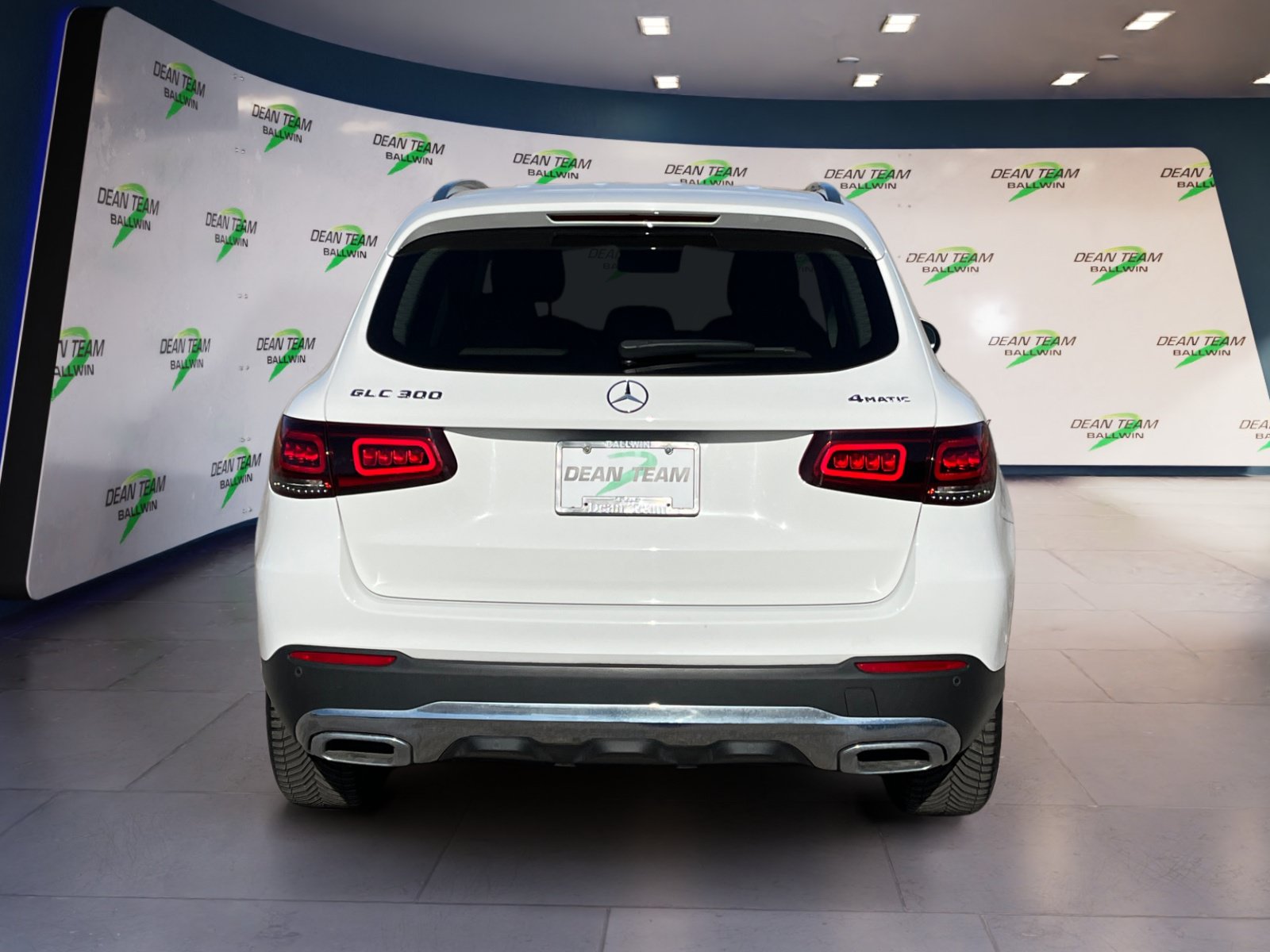 Used 2022 Mercedes-Benz GLC 300 4MATIC image 7