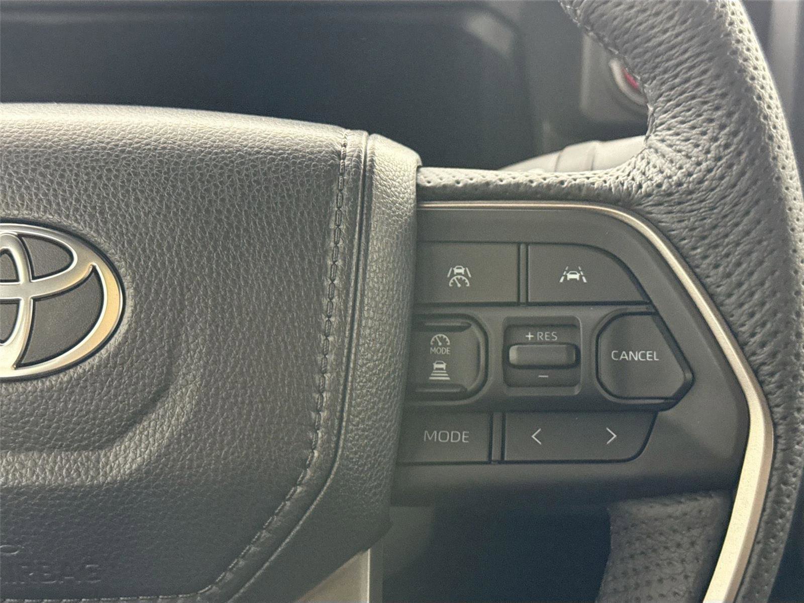 Certified 2025 Toyota Tacoma TRD Sport image 18