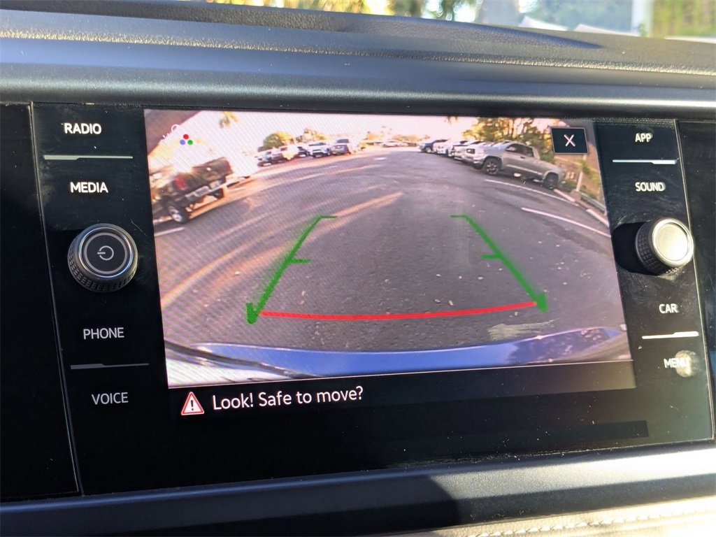 Used 2024 Volkswagen Taos SE image 18