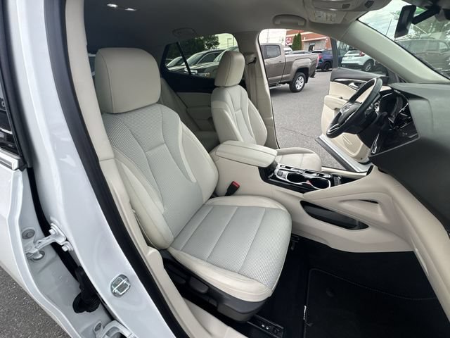 Used 2023 Buick Envision Preferred AWD/4WD image 26
