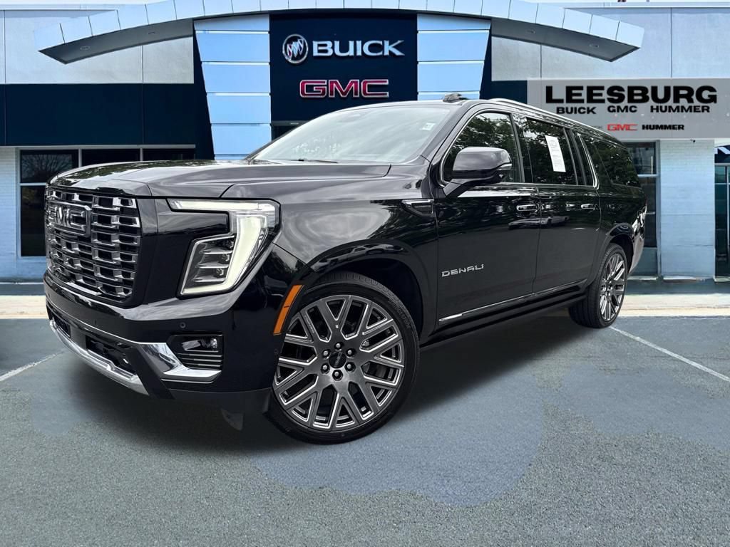 Used 2025 GMC Yukon XL Denali Ultimate AWD/4WD image 3