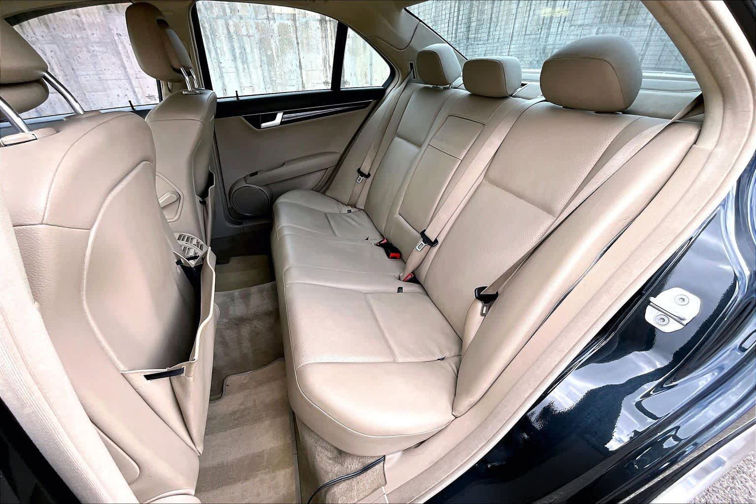 Used 2013 Mercedes-Benz C 250 Sedan image 21