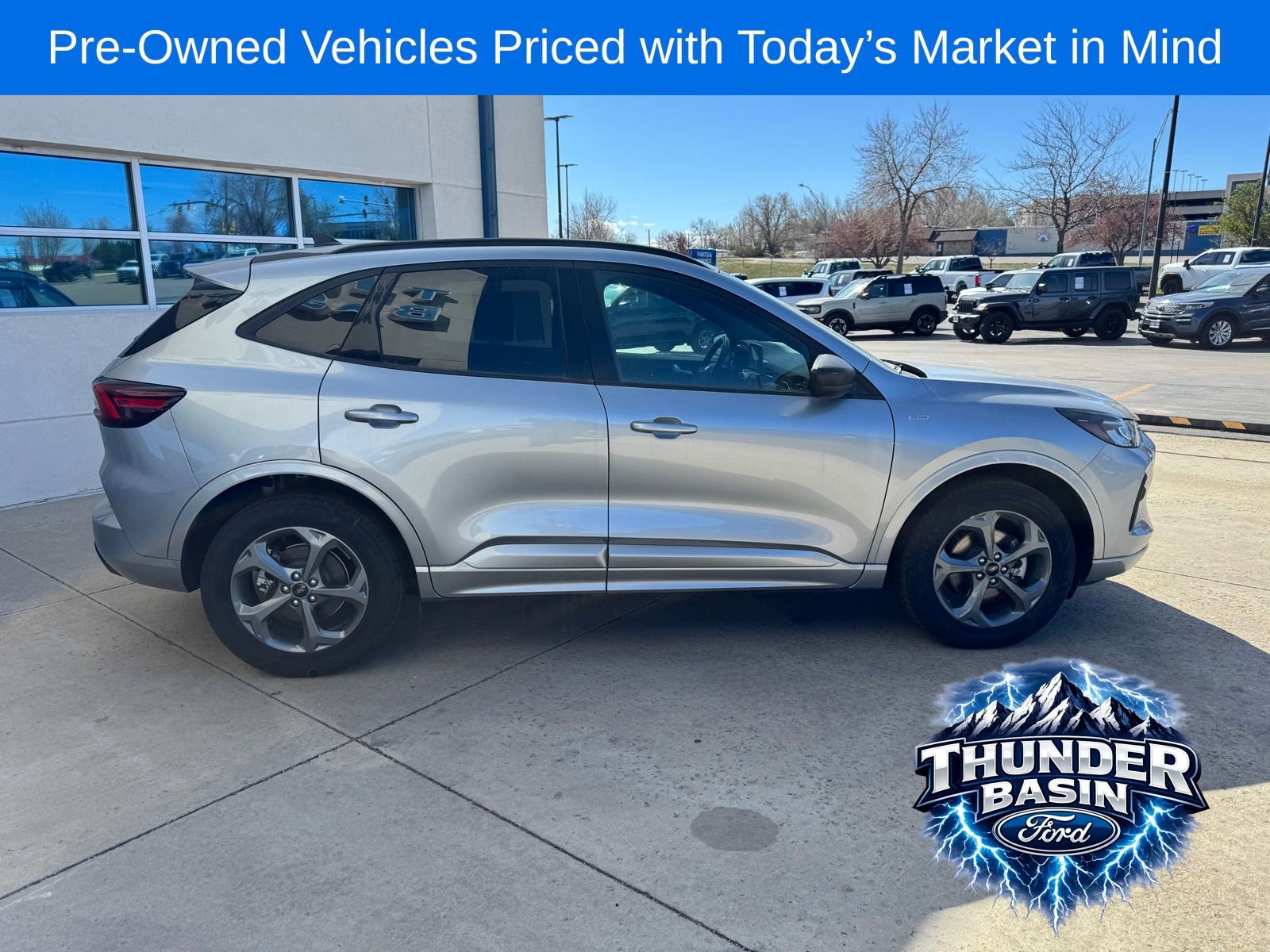 Used 2024 Ford Escape ST-Line image 8