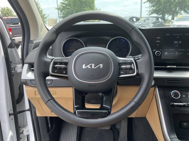 Certified 2024 Kia Carnival LX FWD image 14