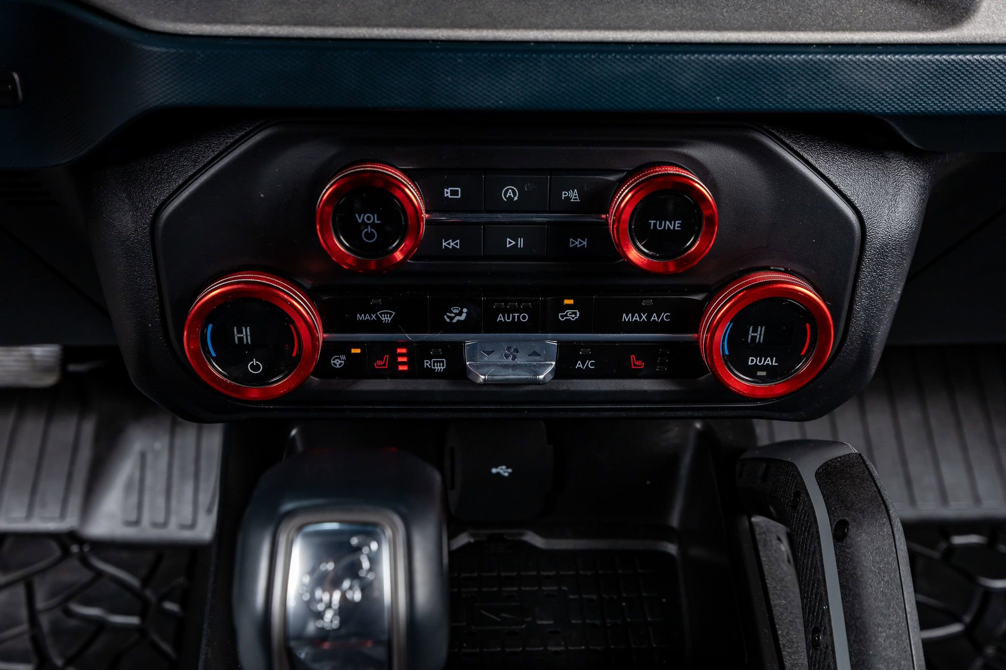 Used 2024 Ford Bronco Outer Banks image 26