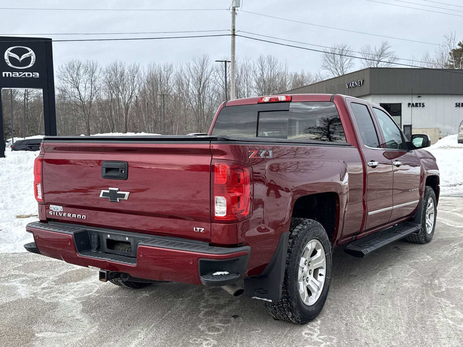Used 2018 Chevrolet Silverado 1500 LTZ Z71 w/ LTZ Plus Package image 9