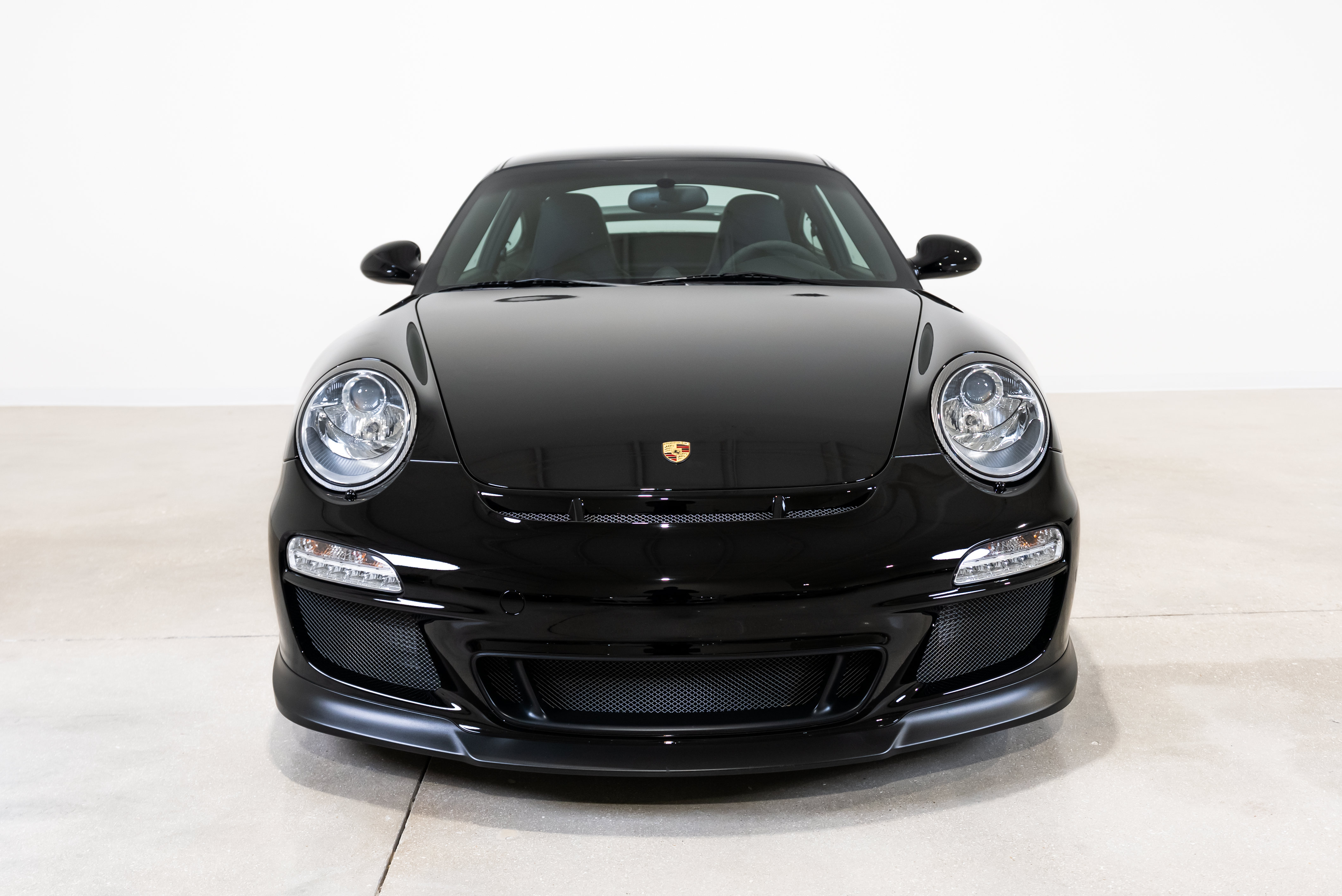 Used 2010 Porsche 911 GT3 RWD image 6