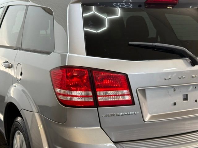 Used 2017 Dodge Journey SE image 8