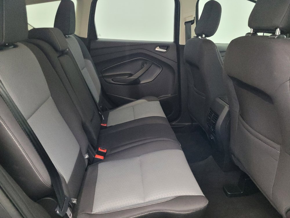 Used 2018 Ford Escape SE image 19