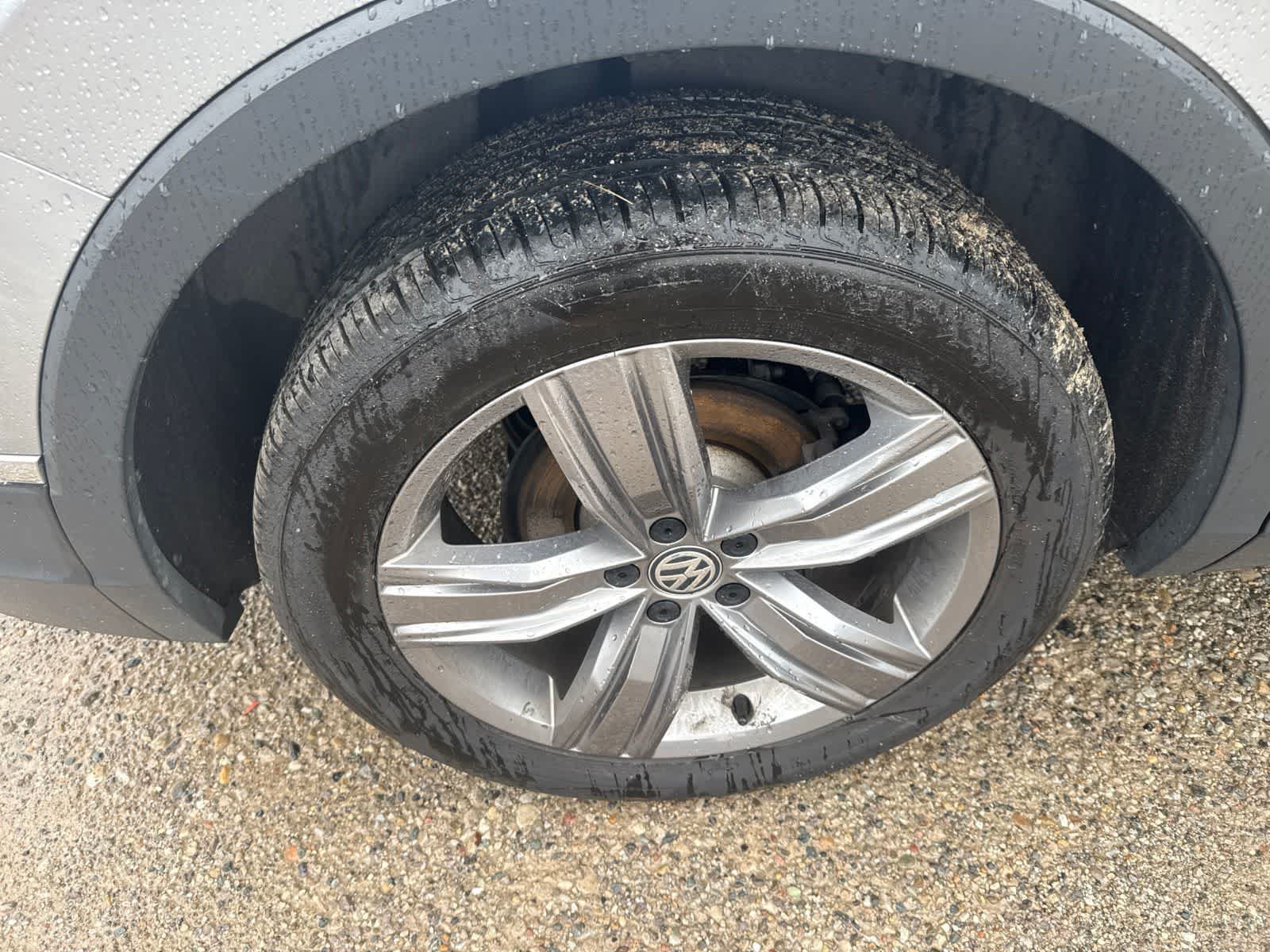 Used 2021 Volkswagen Tiguan SEL AWD/4WD image 8