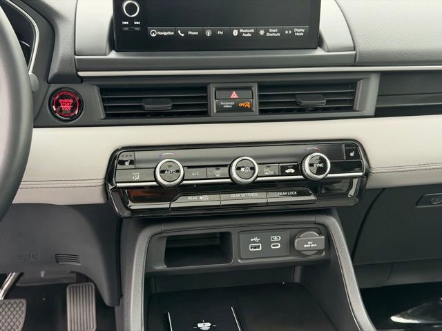 Certified 2025 Honda Pilot Touring image 20