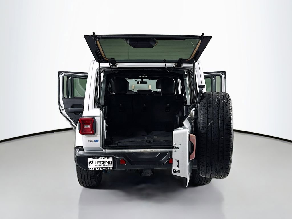 Used 2023 Jeep Wrangler Unlimited Sahara w/ Cold Weather Group image 27