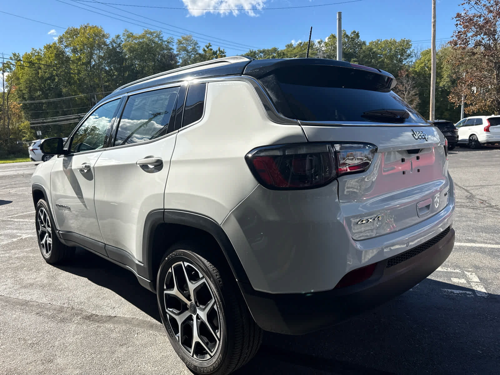 New 2026 Jeep Compass Limited w/ Sun, Sound & Navigation Group AWD/4WD image 6