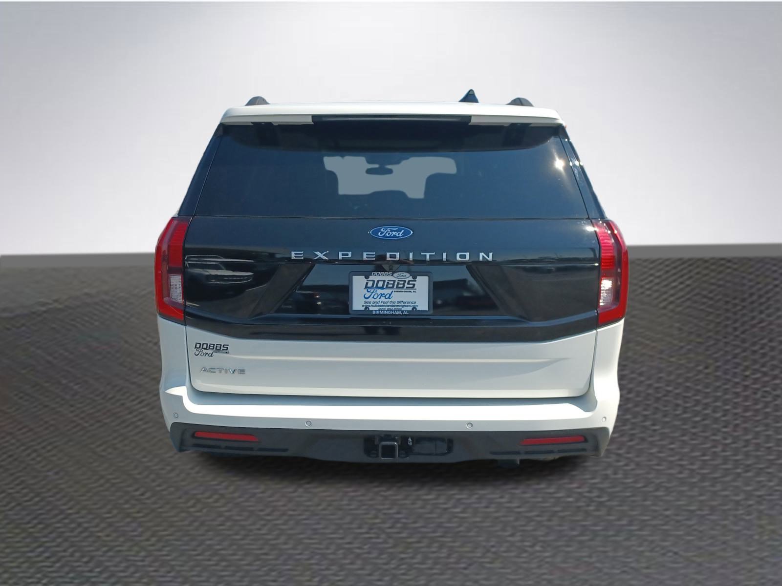 New 2025 Ford Expedition Active image 6