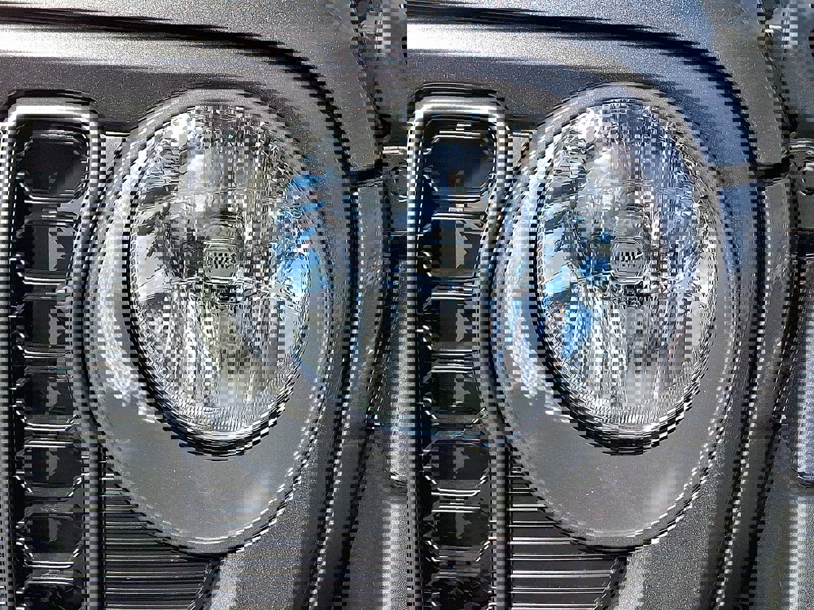 New 2025 Jeep Gladiator Sport image 4