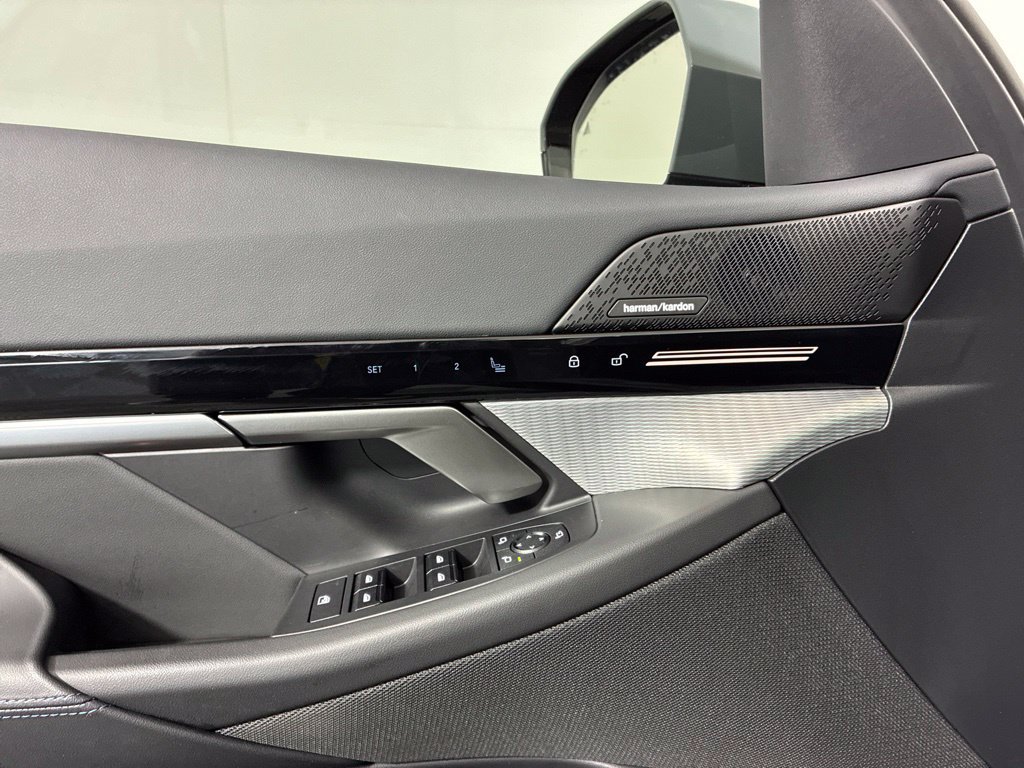 Certified 2024 BMW 530i w/ M Sport Package RWD image 24