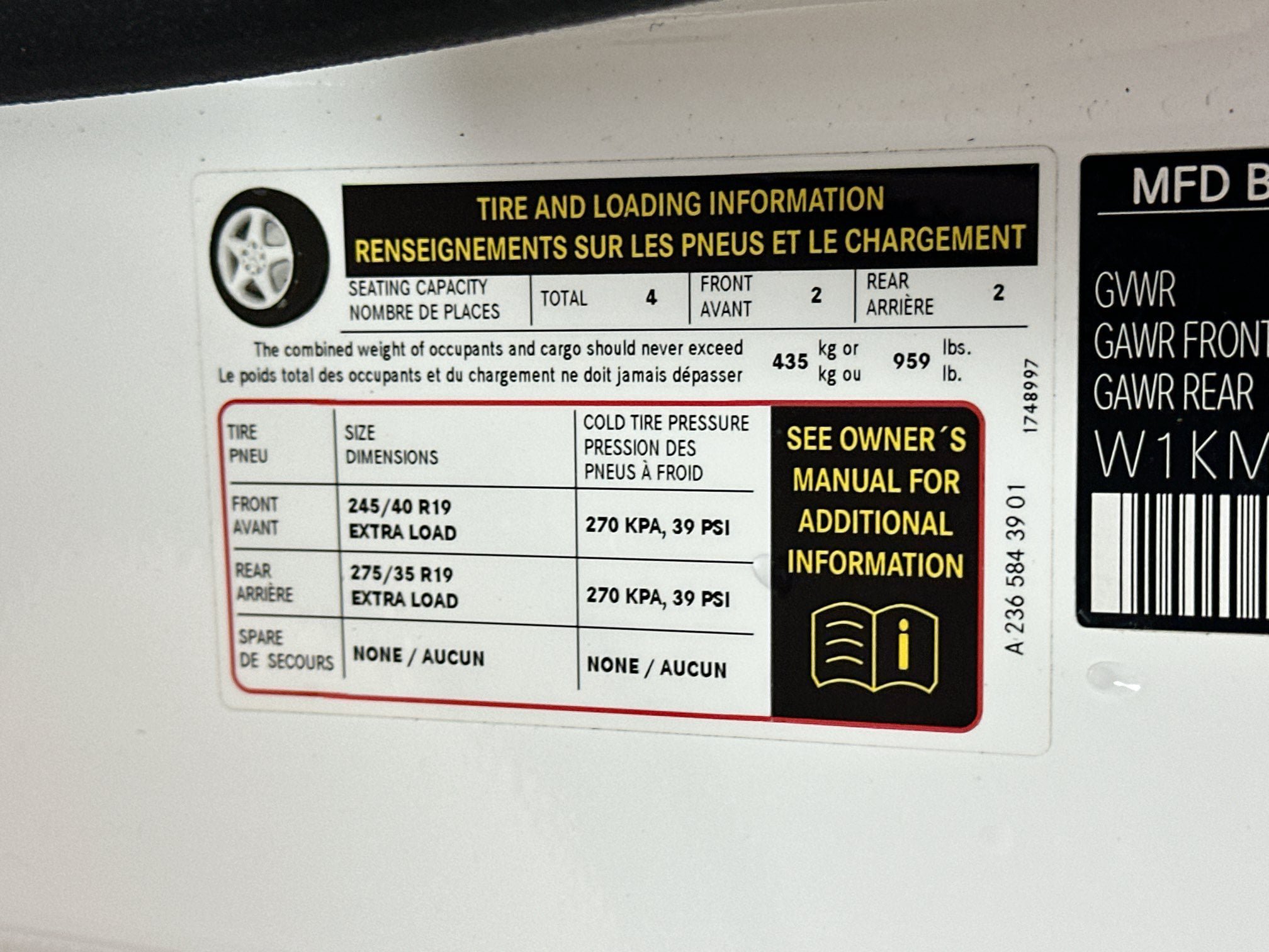 Certified 2024 Mercedes-Benz CLE 300 4MATIC Coupe image 40