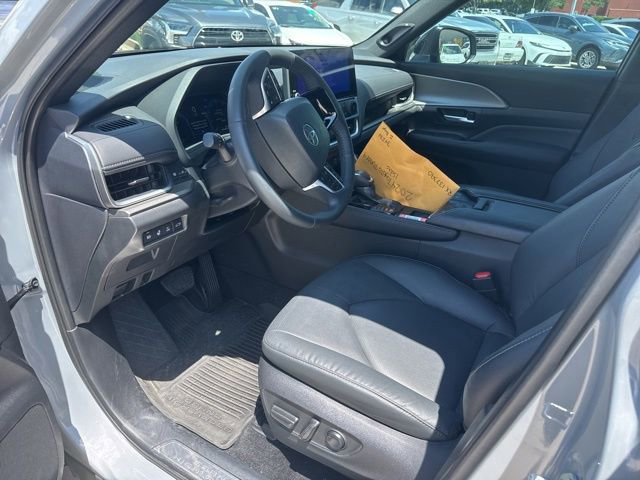 Used 2025 Toyota Grand Highlander AWD Hybrid image 10