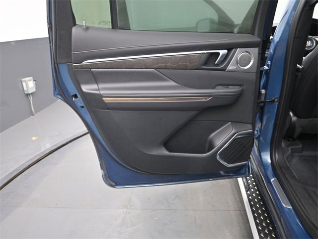 Certified 2025 Buick Enclave Avenir w/ Super Cruise Package image 15