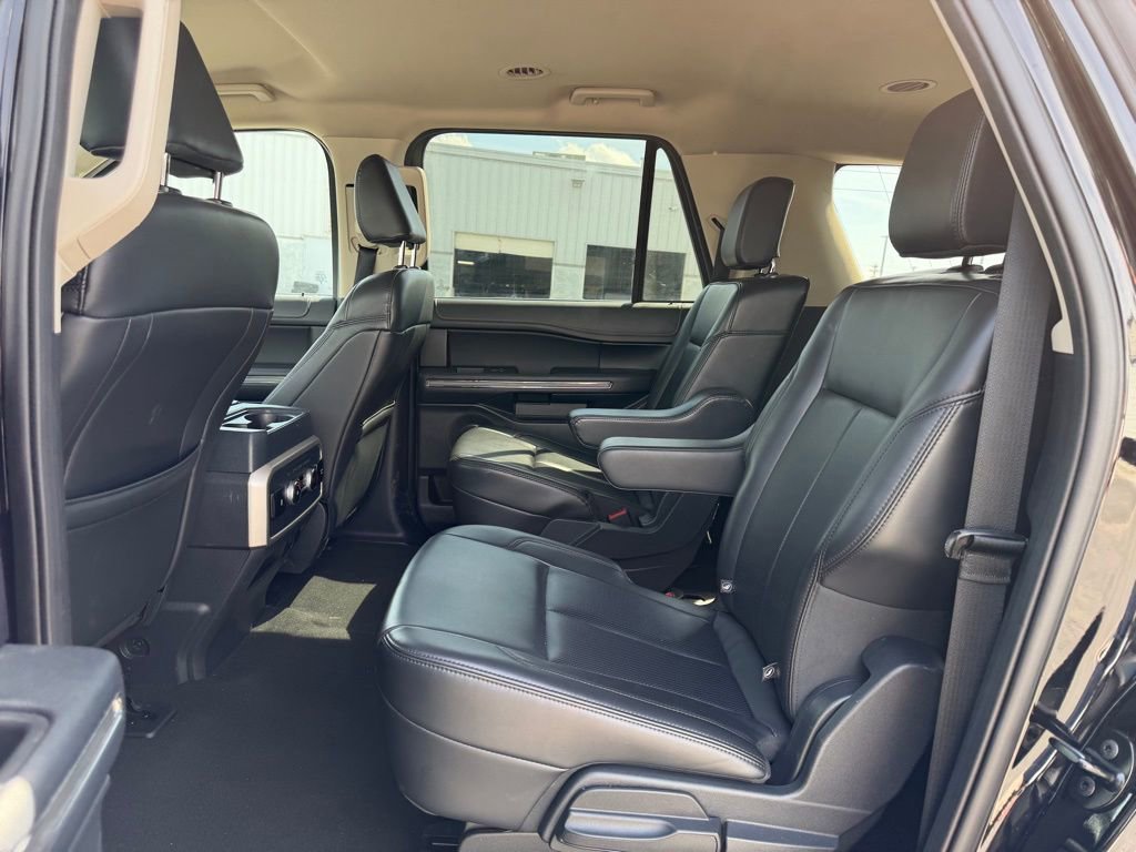 Used 2024 Ford Expedition Max XLT image 15