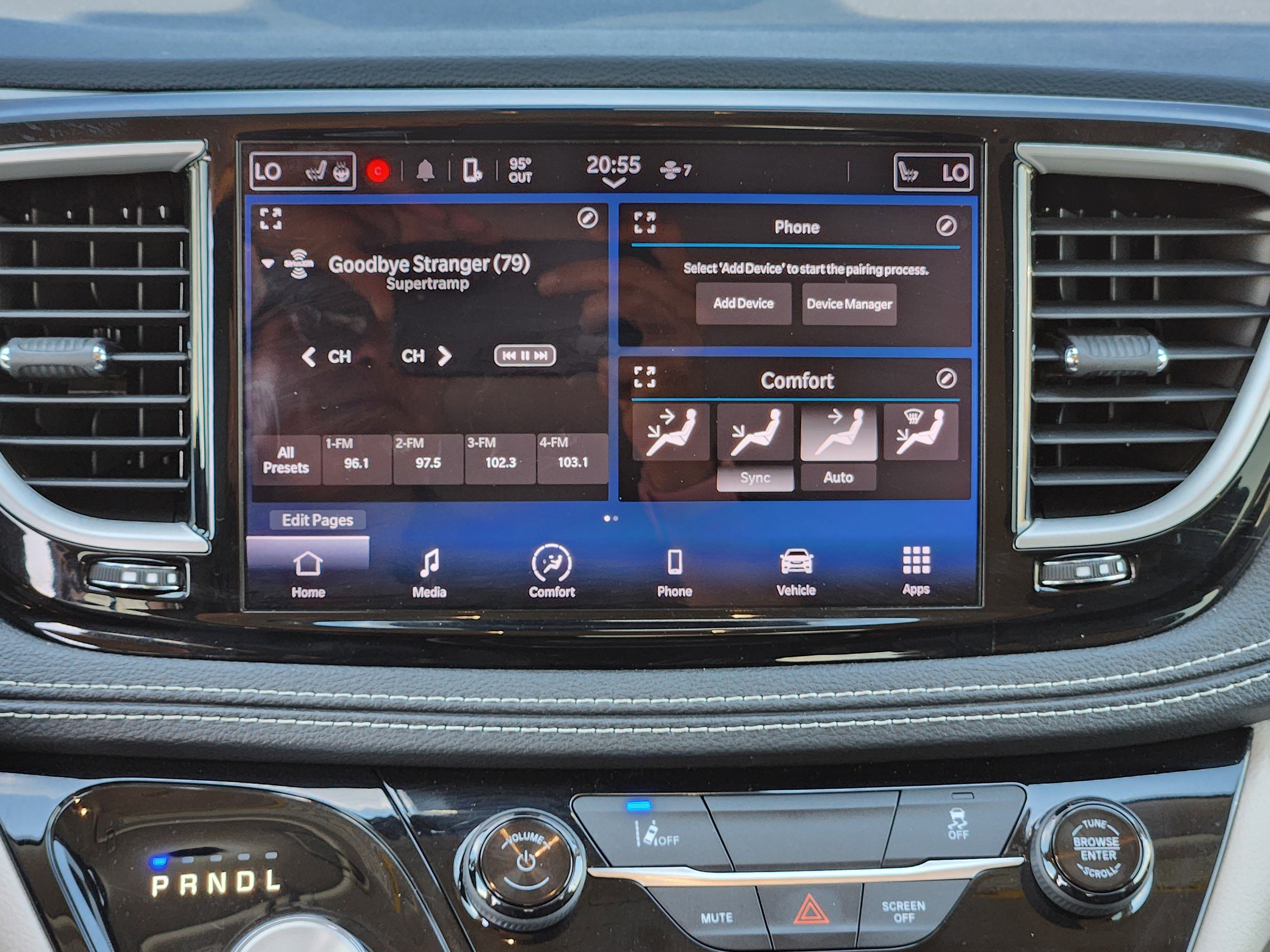 Used 2022 Chrysler Pacifica Touring-L image 29