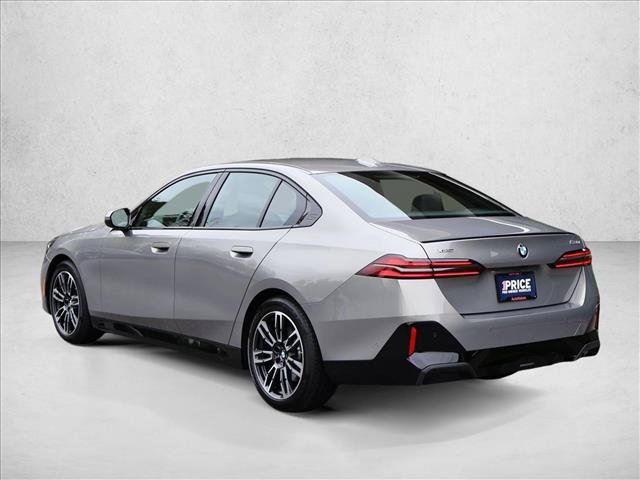 Certified 2026 BMW 530i xDrive AWD/4WD image 10