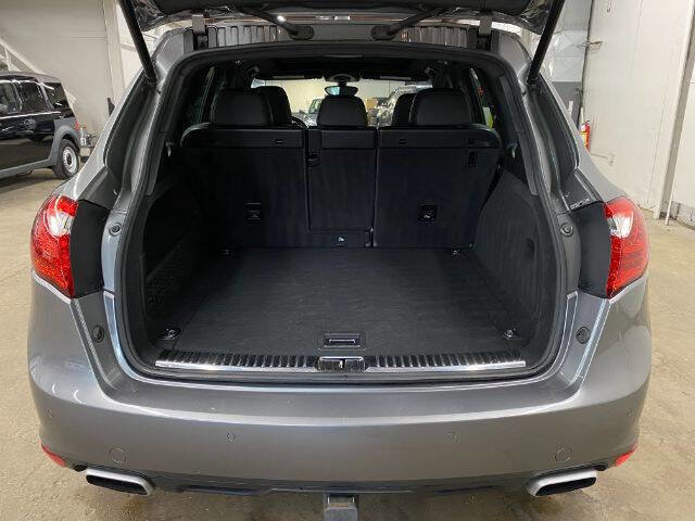Used 2014 Porsche Cayenne AWD/4WD image 16