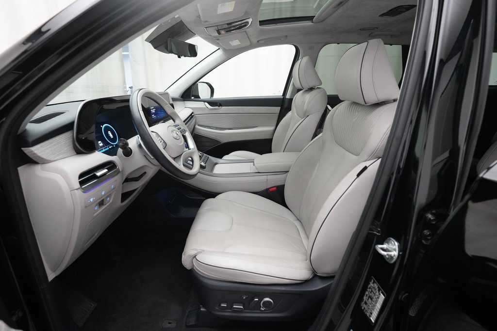 Used 2024 Hyundai Palisade Calligraphy image 7