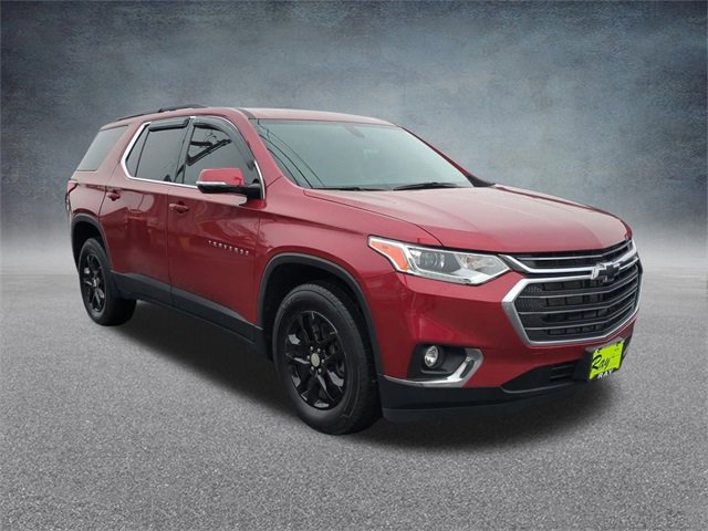 Used 2020 Chevrolet Traverse LT image 3