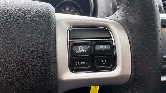 Used 2013 Dodge Avenger R/T w/ Sun/Sound Group FWD image 22