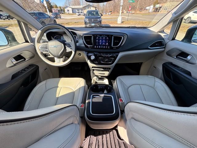 Used 2018 Chrysler Pacifica Limited w/ Advanced Safetytec Group image 14