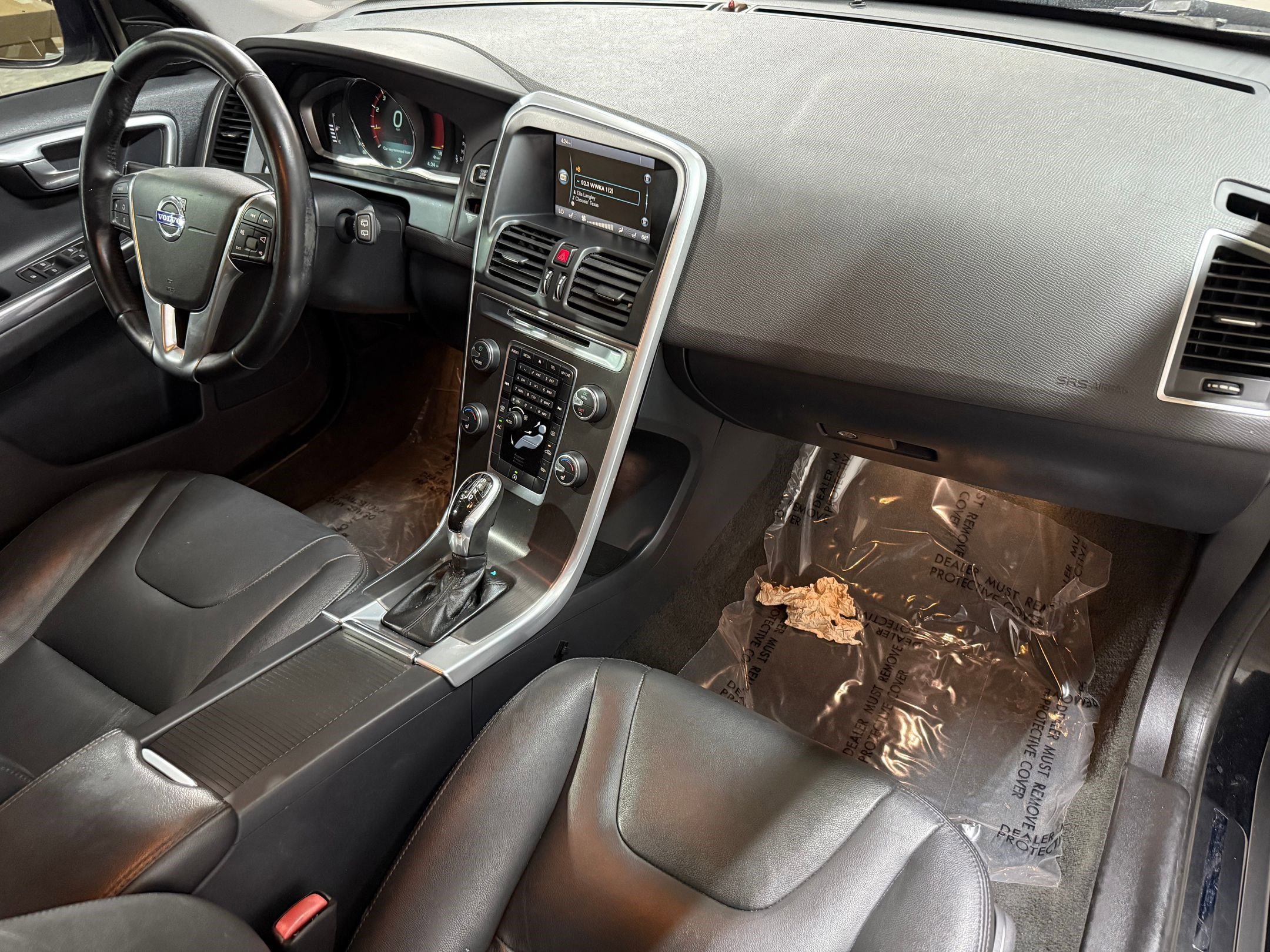 Used 2015 Volvo XC60 T5 Premier image 39