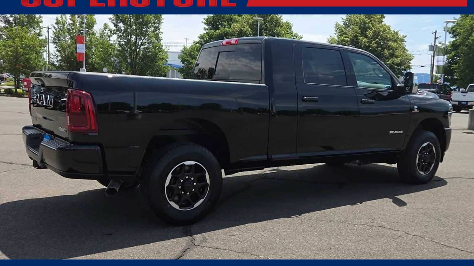 New 2026 RAM 3500 Laramie AWD/4WD image 8