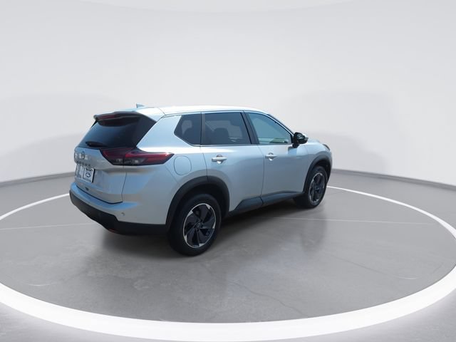 Used 2025 Nissan Rogue SV FWD image 8