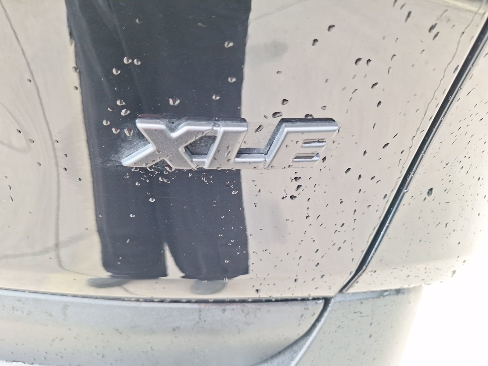 Used 2025 Toyota RAV4 XLE w/ Convenience Package FWD image 12