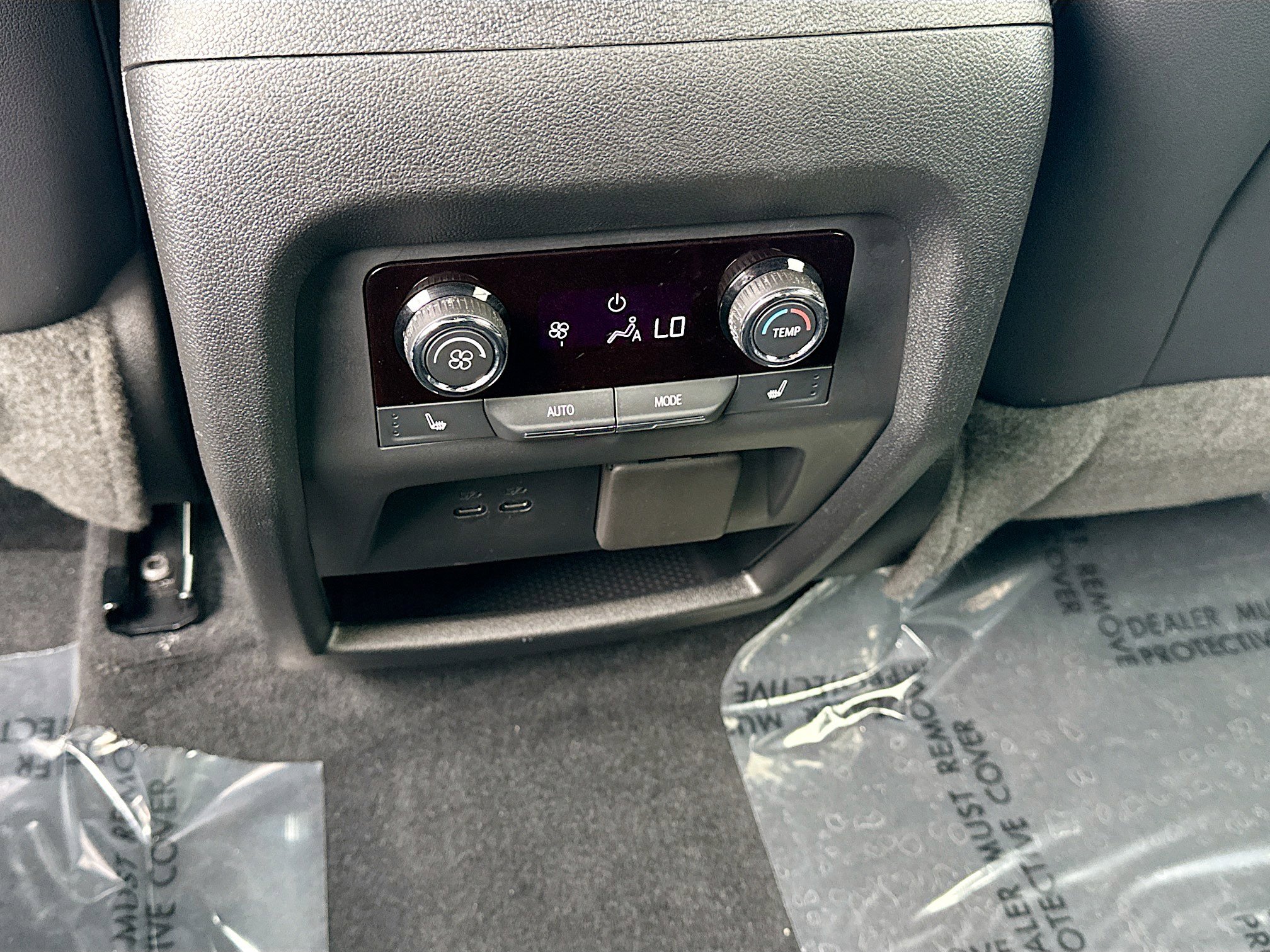 Used 2024 Chevrolet Traverse RS w/ LPO, Floor Liner Package image 21