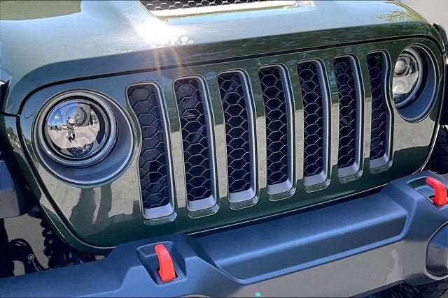 Used 2022 Jeep Gladiator Mojave AWD/4WD image 29