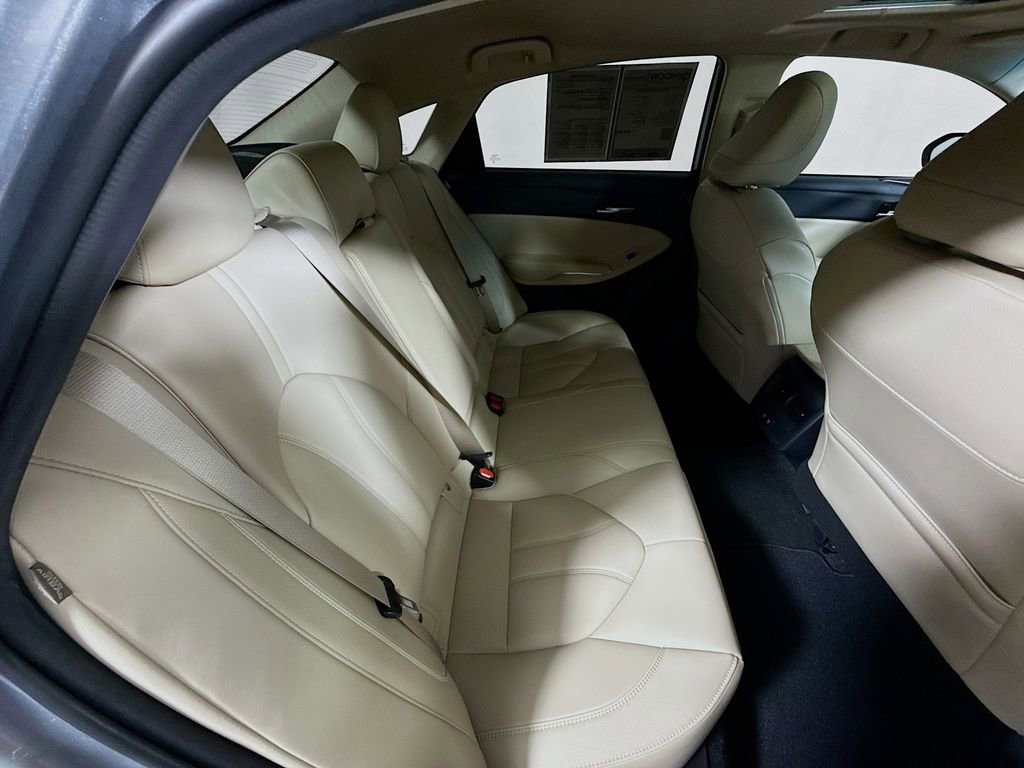 Certified 2019 Toyota Avalon XLE image 27