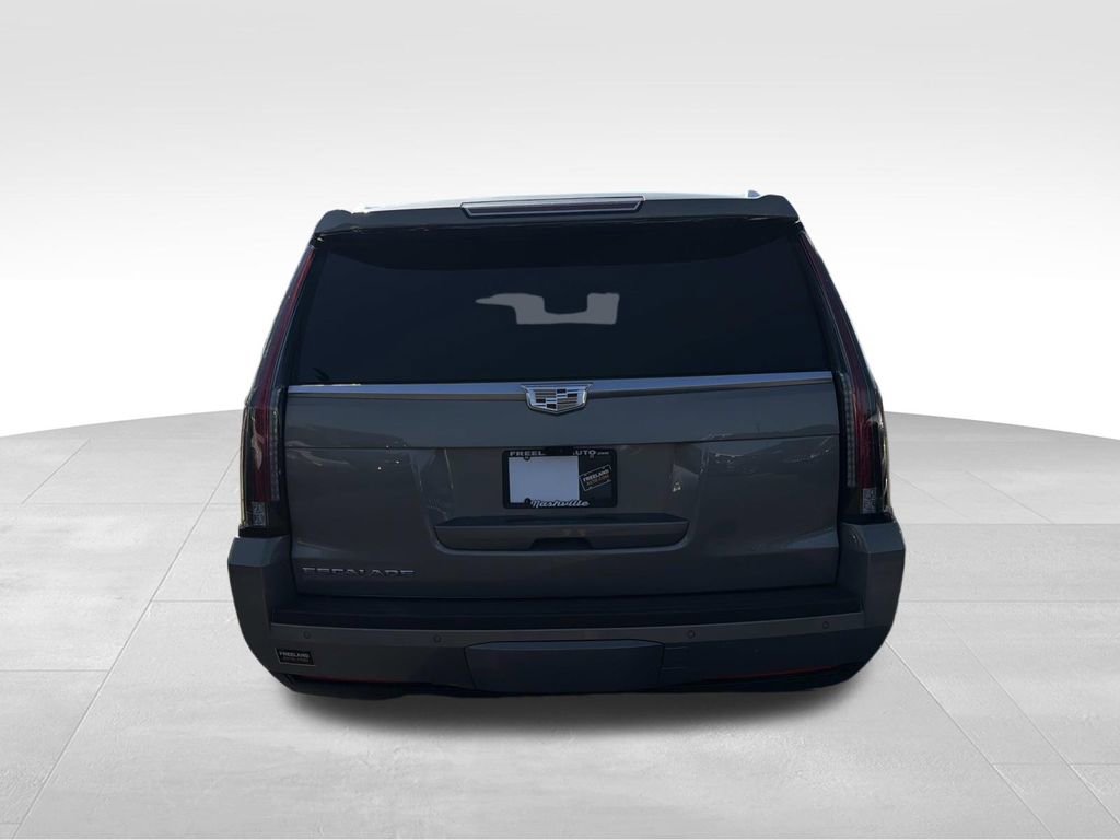 Used 2019 Cadillac Escalade ESV Platinum AWD/4WD image 4