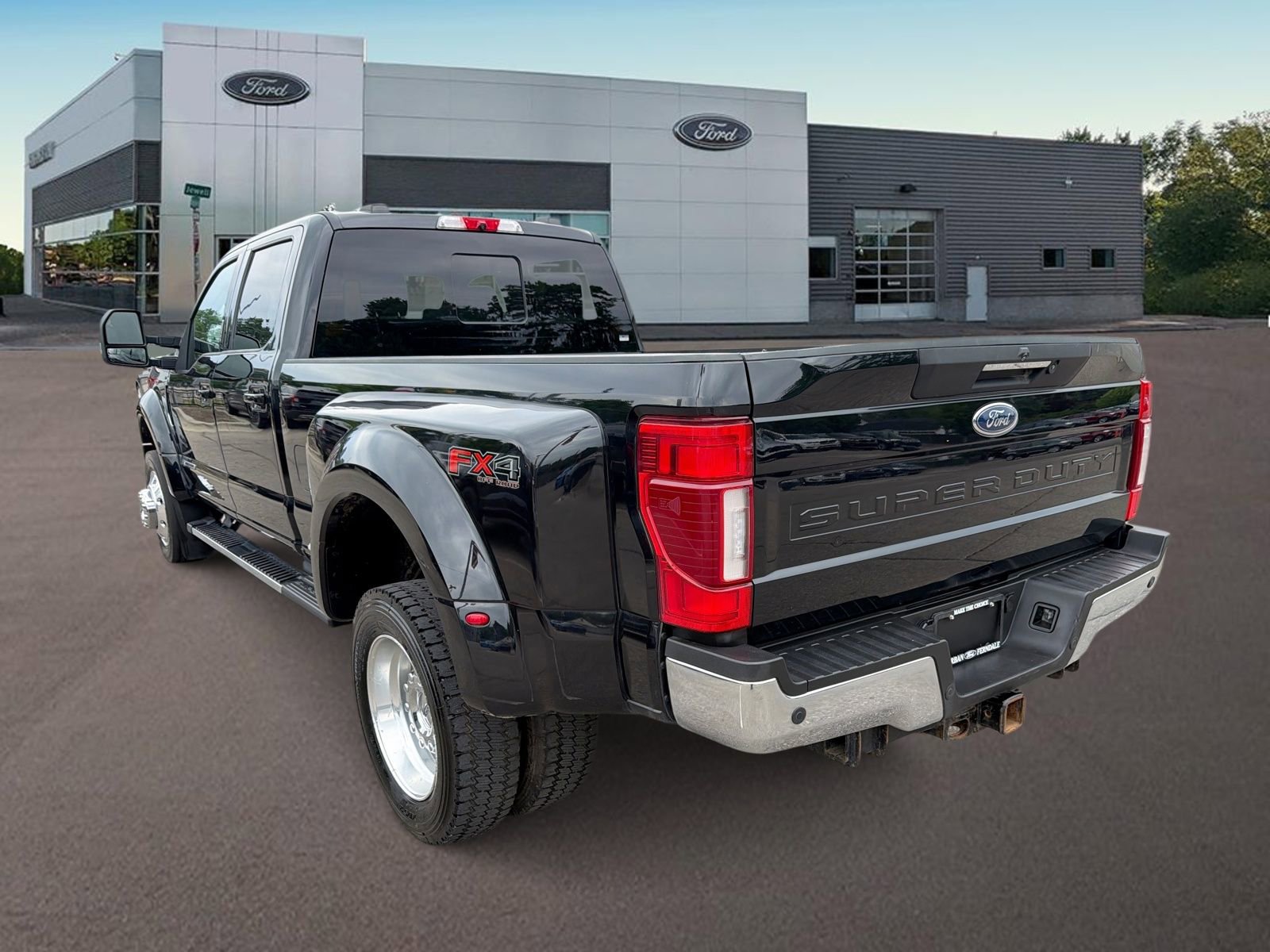 Used 2021 Ford F450 Lariat w/ Lariat Ultimate Package AWD/4WD image 8