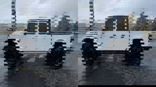 Used 2020 Jeep Gladiator Rubicon image 5