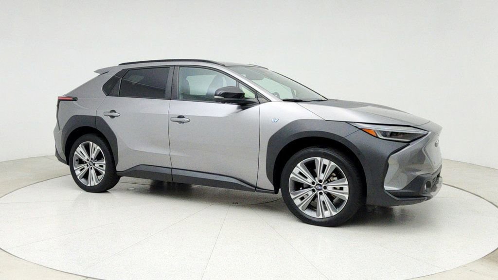 Used 2023 Subaru Solterra AWD image 3