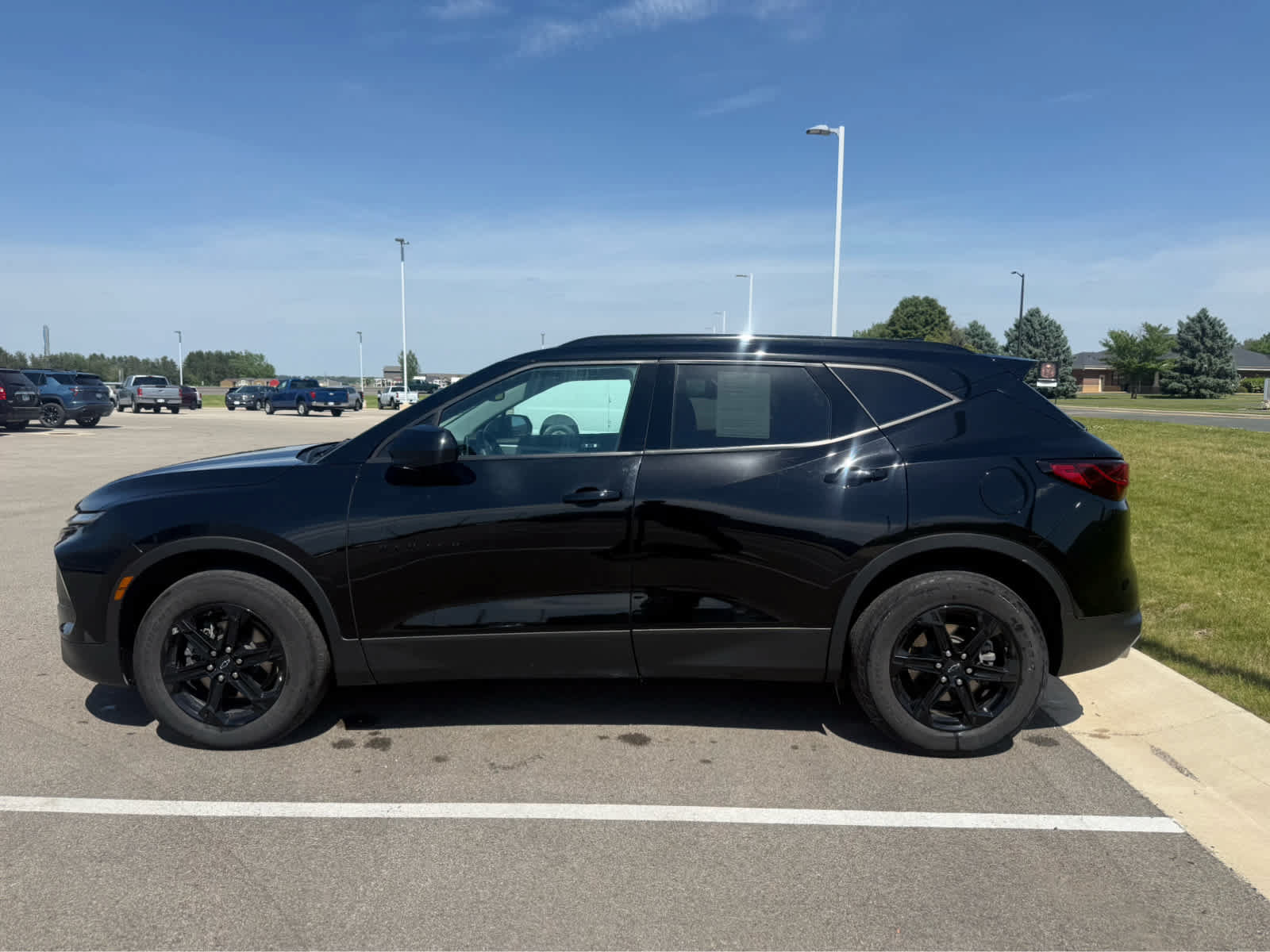 Used 2023 Chevrolet Blazer LT w/ Convenience Package AWD/4WD image 7