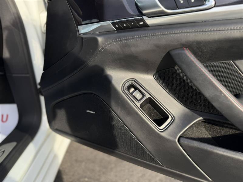 Used 2015 Porsche Panamera GTS AWD/4WD image 35