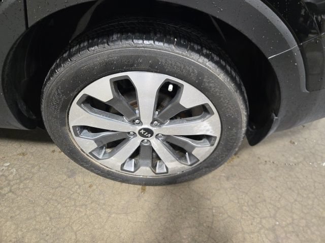 Used 2021 Kia Telluride S FWD image 11